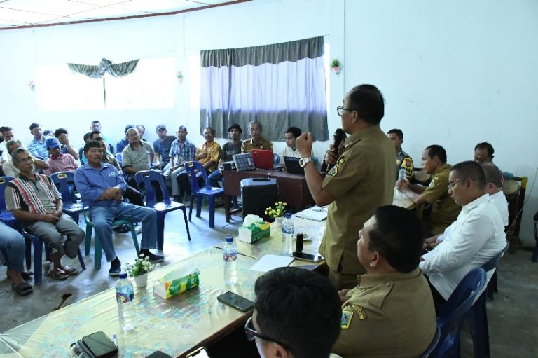 Wakil Bupati Samosir Bersama Sekretaris Deputi Kementerian Koperasi RI Monitoring Pembentukan Koperasi Merah Putih.