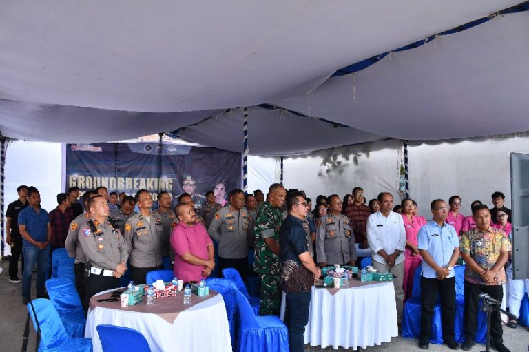 Sekdakab Samosir Ikuti Zoom Meeting Ground Breaking SPPG Polres Samosir.