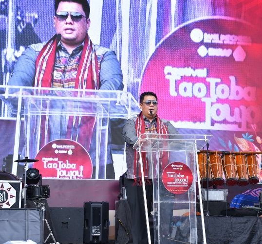 PEMBUKAAN FESTIVAL TAO TOBA JOUJOU 2025 SUKSES, PARADE AGRO DAN PENAMPILAN SERULING KOLOSAL MERIAHKAN ACARA