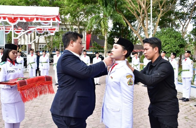 Bupati Samosir Kukuhkan Paskibraka Kabupaten Samosir Tahun 2025.