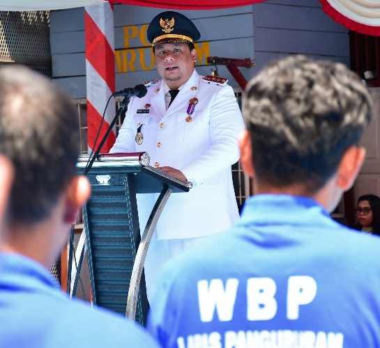 Diserahkan oleh Bupati Samosir, 86 Warga Binaan Lapas Kelas III Pangururan Terima Remisi Kemerdekaan.