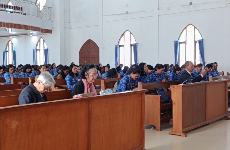 Pemkab Samosir Gelar Ibadah Gabungan ASN