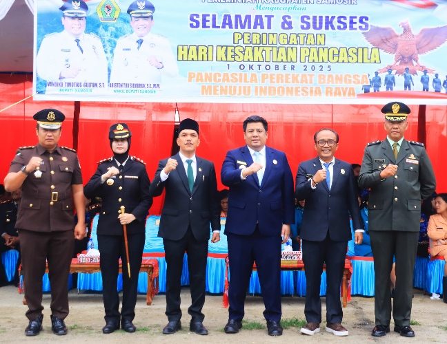 BUPATI SAMOSIR INSPEKTUR UPACARA PERINGATAN HARI KESAKTIAN PANCASILA 2025