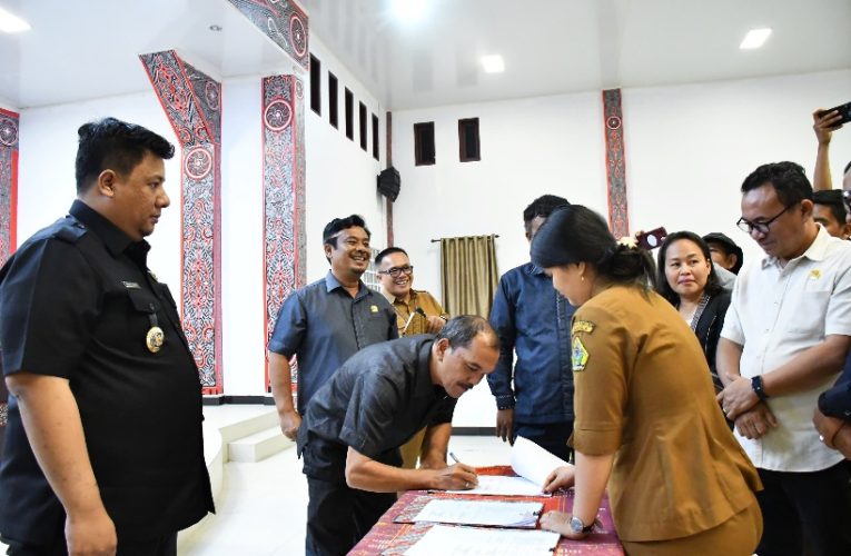SEPAKAT, BUPATI SAMOSIR DAN DPRD TEKEN KUA-PPAS APBD 2026