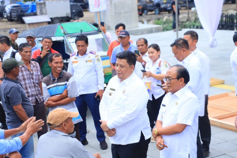 BUPATI SAMOSIR DAN WABUP MONITORING PERSIAPAN VENUE UTAMA TOTK