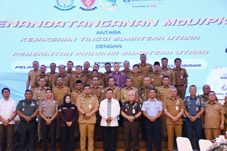 Bupati Samosir Hadiri Penandatanganan MoU Pidana Kerja Sosial antara Pemerintah Daerah se-Sumut dengan Kejaksaan