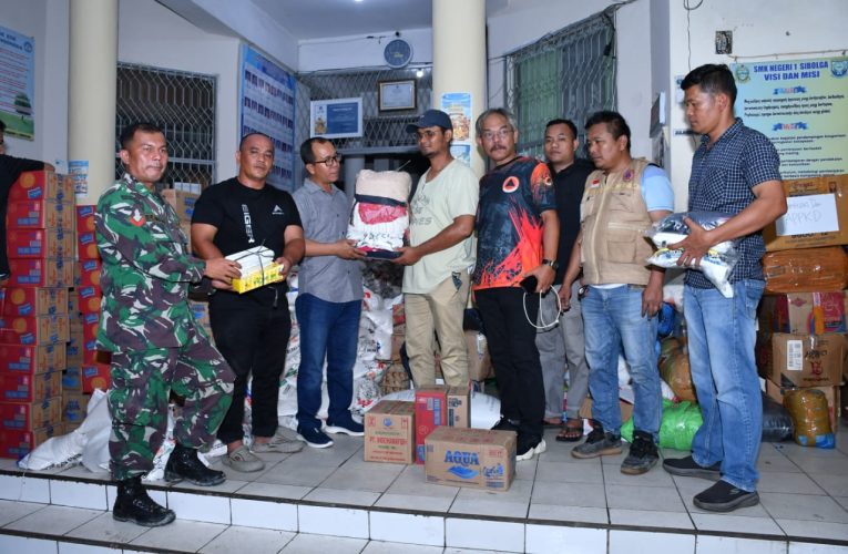 Bantuan Bencana Alam Dari Kabupaten Samosir Sampai di Tapteng dan Sibolga dan Telah Didistribusikan.