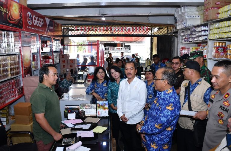 WABUP SAMOSIR BERSAMA FORKOPIMDA LAKUKAN MONITORING BAPOKTING, STOK AMAN DAN HARGA TERKENDALI