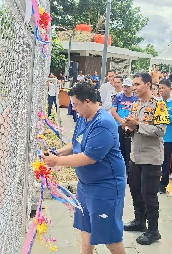 Tambah Daya Tarik WFC, Bupati Samosir Resmikan Lapangan Basket Tepi Danau Toba