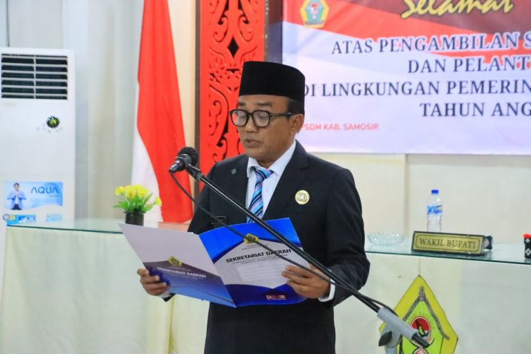 Wabup Samosir Lantik 75 Pejabat, Ariston Sidauruk Tegaskan ASN Harus BerAKHLAK dan Siap Kerja Cepat