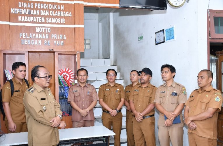 Sidak Kantor OPD, Wabup Tekankan Pentingnya Kerja Tim untuk Hasil yang Maksimal