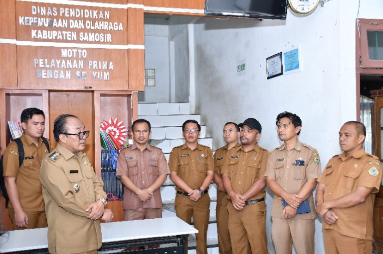 Sidak Kantor OPD, Wabup Tekankan Pentingnya Kerja Tim untuk Hasil yang Maksimal