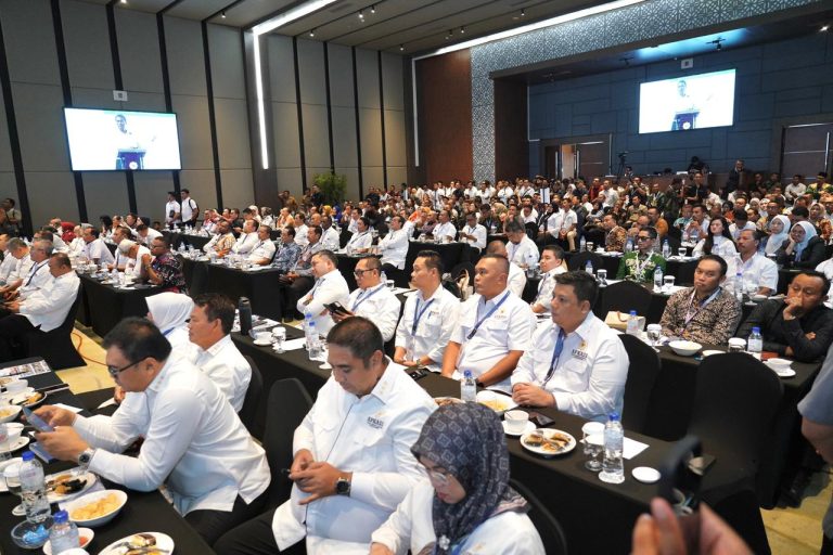 BUPATI SAMOSIR IKUTI RAKERNAS XVII APKASI, UPAYA PERKUAT SINERGI DENGAN PEMERINTAH PUSAT