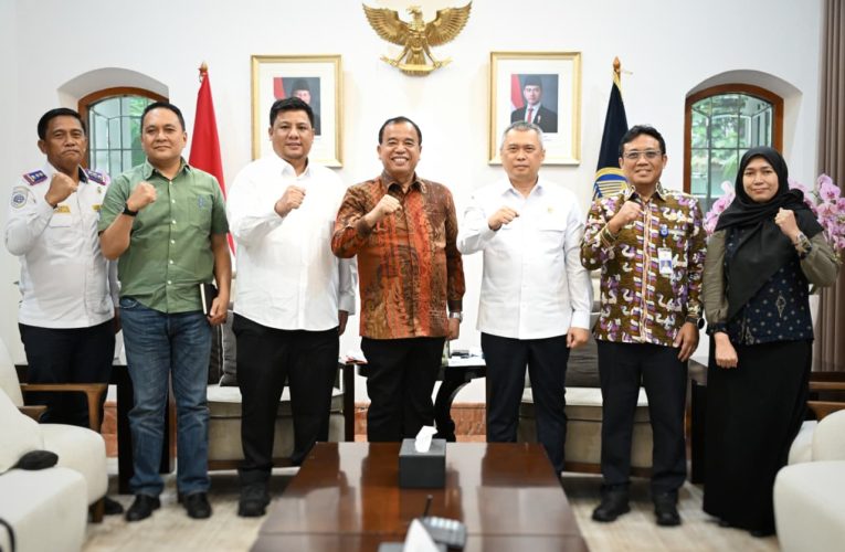 Bupati Samosir Temui Menteri Perhubungan, Usulkan Pembukaan Jalur Penyeberangan Danau Samosir–Tongging 
