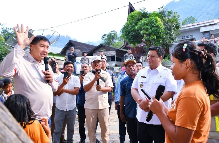 Menteri PKP Maruarar Sirait Kunjungi Samosir, 556 Rumah Dibedah dan 41,80 Hektare Kawasan Kumuh Ditata 