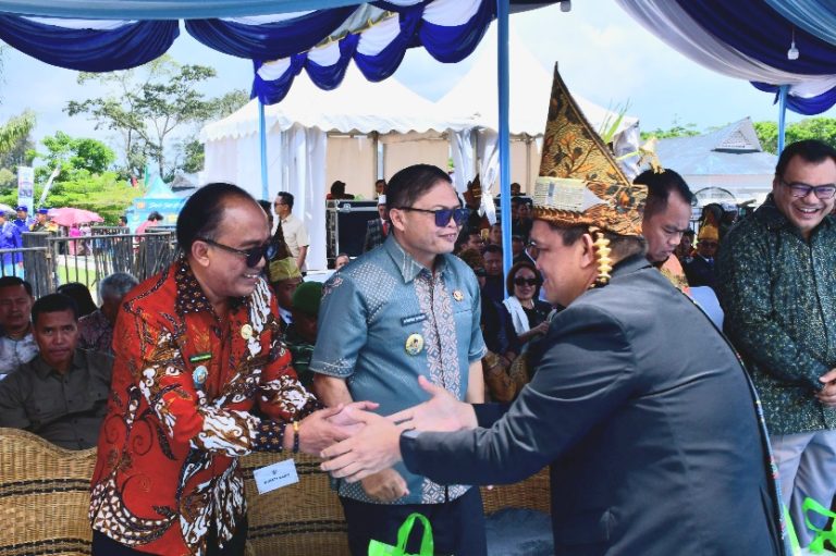 Pererat Sinergi Antar Daerah, Wabup Samosir Hadiri Hari Jadi ke-193 Kabupaten Simalungun