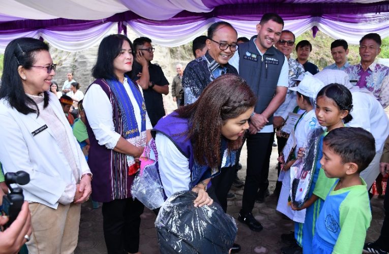 Dua Hari di Samosir, Ketua Pembina Posyandu Sumut Kahiyang Ayu Pastikan Pelayanan Posyandu Berjalan Optimal