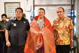KUNKER KE SAMOSIR, BUPATI SAMOSIR DAN WABUP SAMBUT KEHADIRAN KAPOLDASU