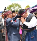 BUPATI DAN WABUP SAMOSIR GELAR OPEN HOUSE DAN SYUKURAN PELANTIKAN 