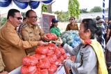 Warga Pangururan Antusias, Serbu Gerakan Pangan Murah di Taman Sitolu Hae Horbo.