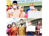 WANITA BERJASA DAN BERPRESTASI ASAL SAMOSIR TERIMA PENGHARGAAN Bupati Samosir : Selamat hari Kartini untuk wanita-wanita Samosir,semoga muncul Kartini-Kartini baru di Samosir
